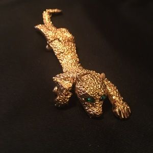 Unique Articulated Vintage Shoulder Pin